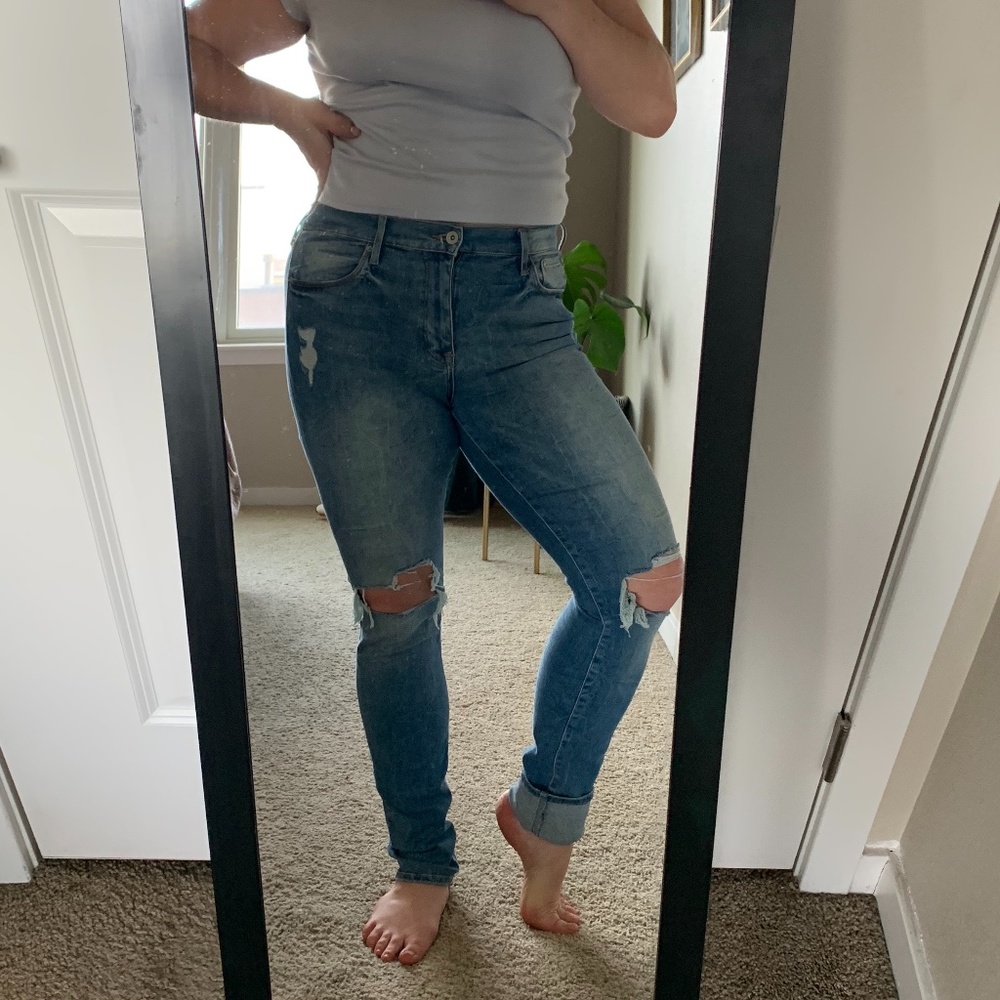 Shaping High-Waisted Jeans